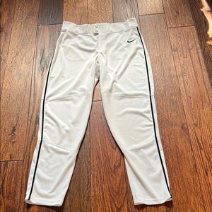 NWOT Nike Vapor select piped baseball pants. Size Large